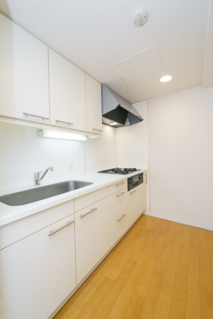 キッチン　※写真は同タイプ住戸です。