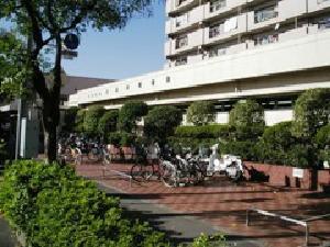 図書館　大田区立大森東図書館（図書館）まで756m