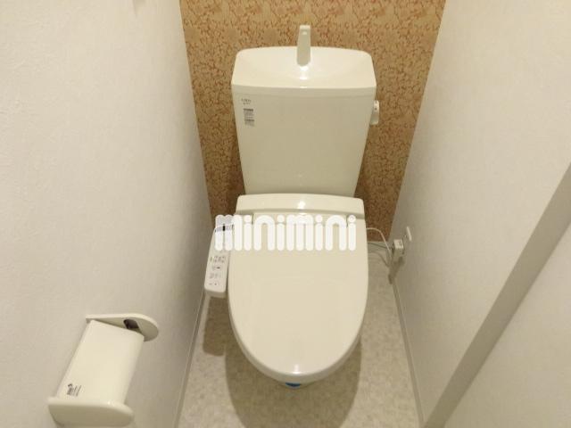 トイレ　温水便座付き