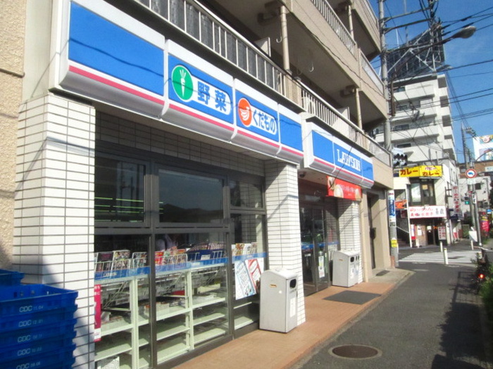 コンビニ　ローソン瀬田店（コンビニ）まで115m