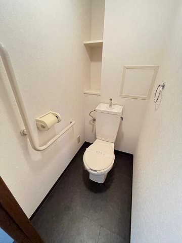 トイレ　シンプルで使いやすいトイレです