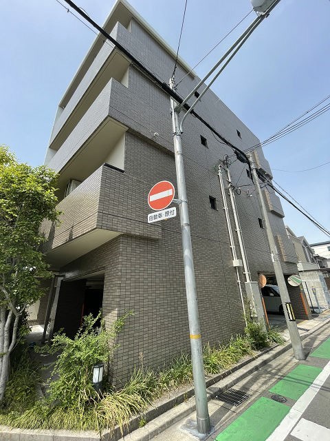 建物外観　外観は落ち着いています
