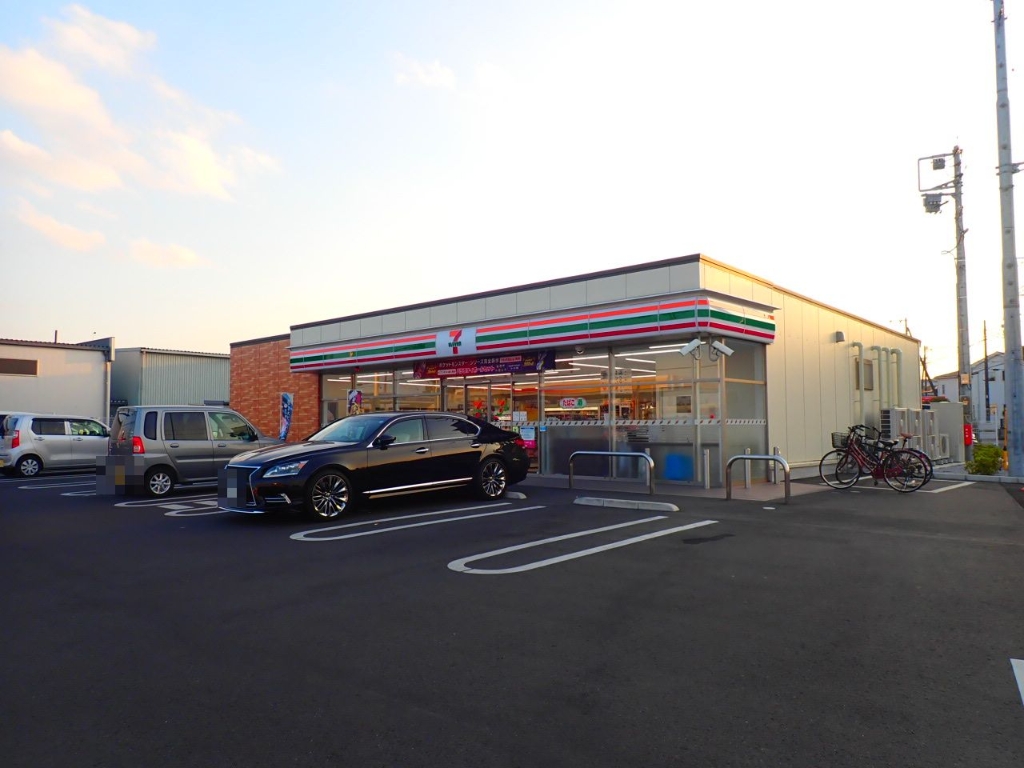 コンビニ　セブンイレブン 北本深井1丁目店（コンビニ）まで647m