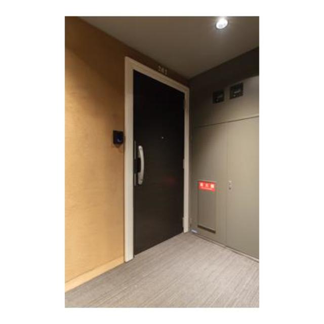 玄関　※写真は同タイプ住戸です。