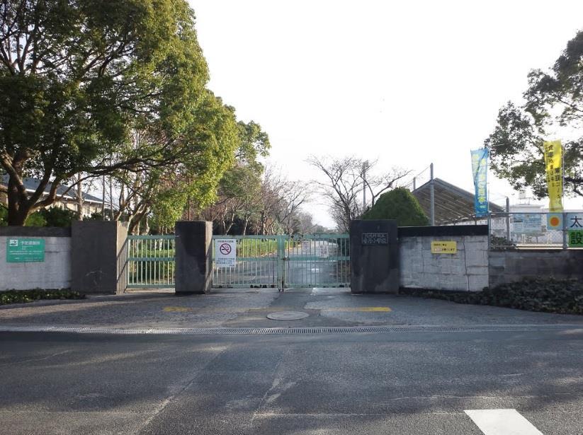 小学校　香月小学校（小学校）まで1500m