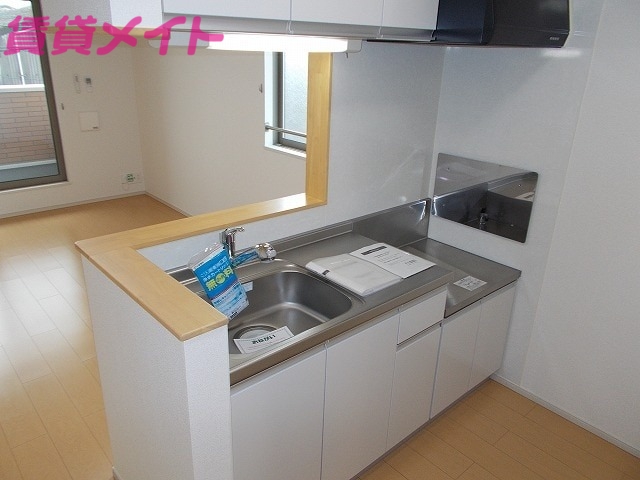 キッチン　同タイプ部屋写真です。