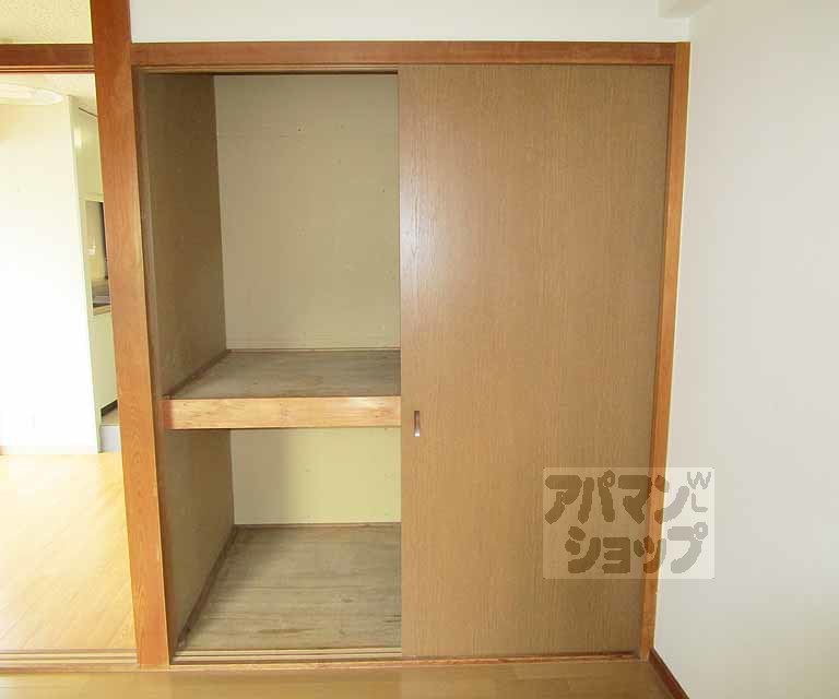 収納　２０４号室の写真です。