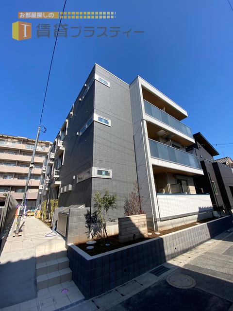 建物外観　大和ハウス施工の築浅物件。