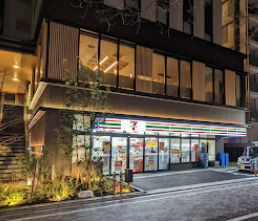 コンビニ　セブンイレブン ヴィアイン赤坂店（コンビニ）まで984m