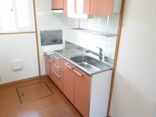 キッチン　コンパクトなキッチンで掃除もラクラク