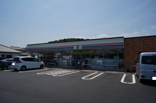 コンビニ　セブンイレブン日立川尻町５丁目店（コンビニ）まで356m