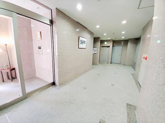 洗面設備　脱衣スペースも広々です。