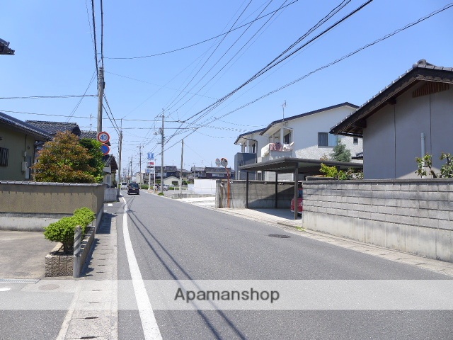 その他　前面道路（その他）まで0m