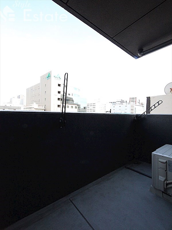 バルコニー　バルコニー