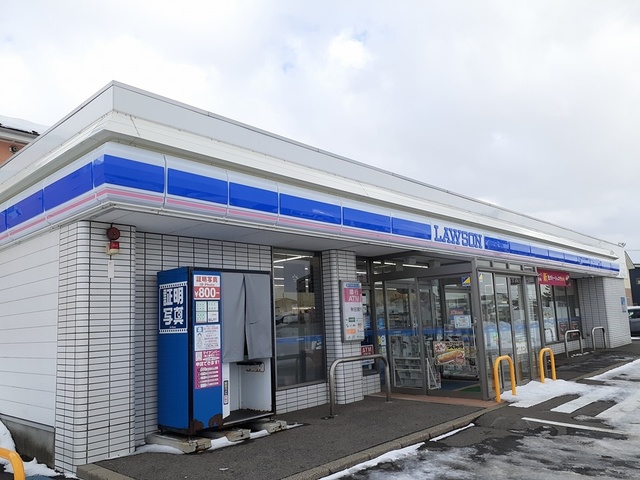 コンビニ　ローソン能代藤山店（コンビニ）まで334m