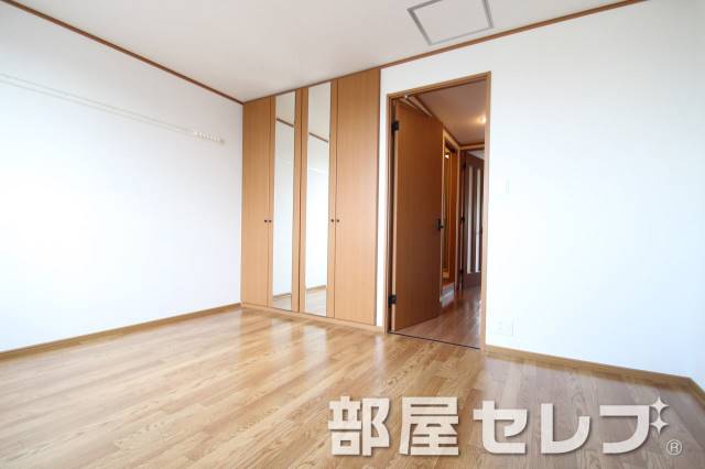 その他部屋・スペース　きれいなお部屋で落ち着きますね（３０１号室）。