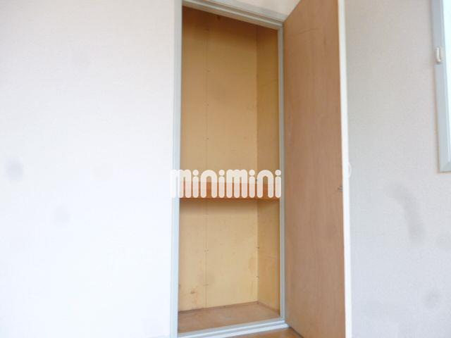 収納　収納付きの和室部屋