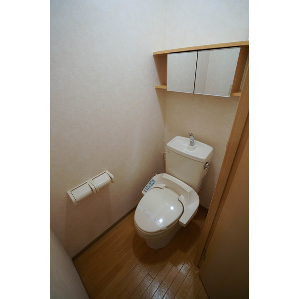 トイレ　同じ建物の別なお部屋