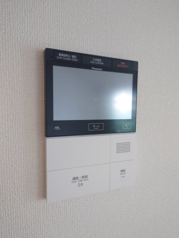 セキュリティ　女性の方でも安心のモニター付きオートロック♪