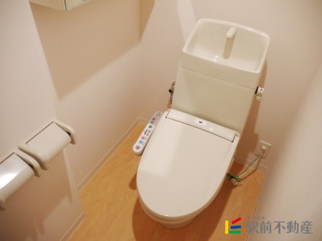 トイレ　写真は同様タイプのイメージ