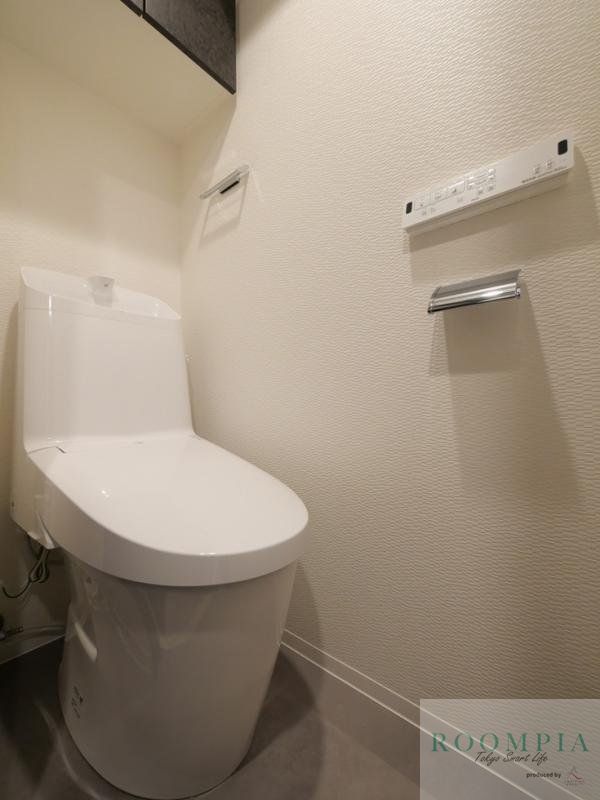 トイレ　※同タイプの別のお部屋です。