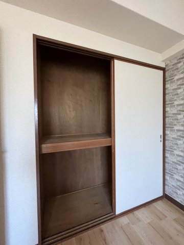 収納　反転間取り他のお部屋、洋室収納