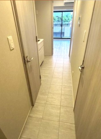玄関　１Kのお部屋の写真になります※現況優先
