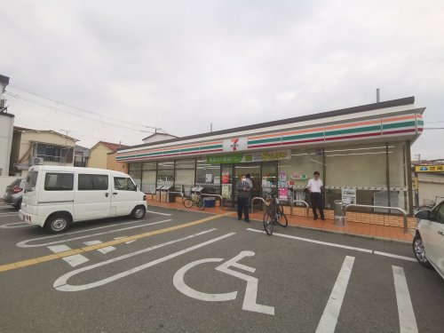 コンビニ　セブンイレブン 堺中百舌鳥団地前店（コンビニ）まで346m