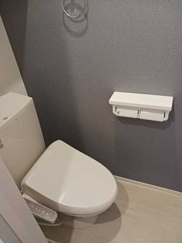 トイレ　ゆったりとした空間のトイレです