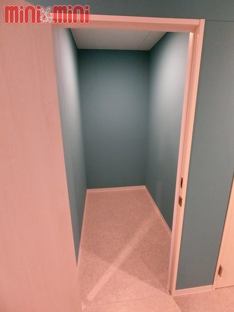 ロビー　１階には各部屋に１戸トランクルーム付き