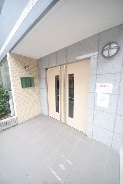 エントランス　★オートロックのエントランスです★