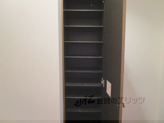 その他設備　下駄箱