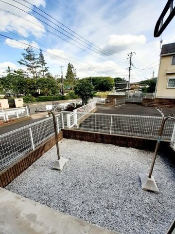 庭　簡単な家庭菜園も楽しめるお庭です