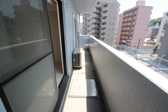 バルコニー　※他部屋のお写真になります