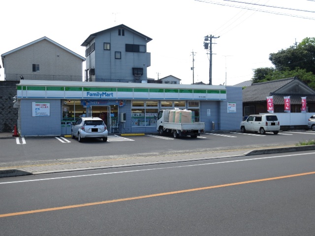コンビニ　ファミリーマート 隼人内山田店（コンビニ）まで444m