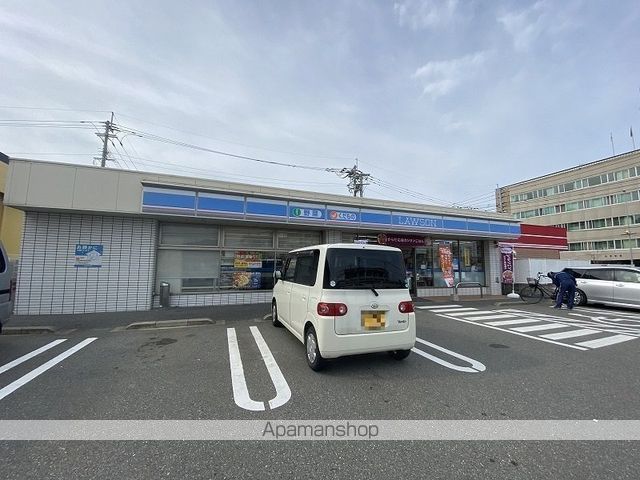 コンビニ　ローソン福岡西警察署前店（コンビニ）まで217m