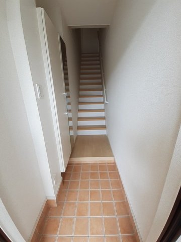 玄関　落ち着いた玄関です