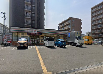 コンビニ　セブン-イレブン大阪御幣島6丁目店（コンビニ）まで209m