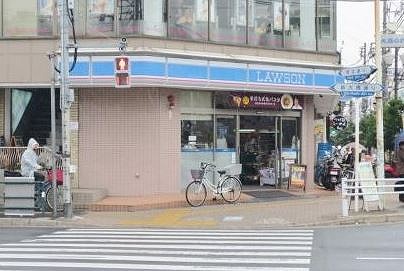 コンビニ　ローソン西大島駅前店（コンビニ）まで124m