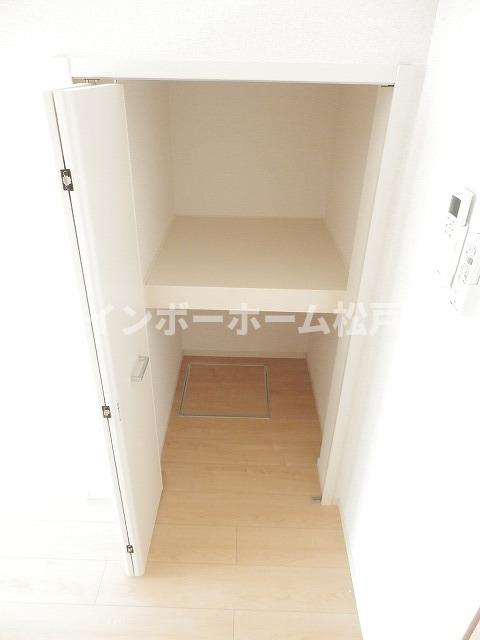 収納　たっぷりとした収納スペースです