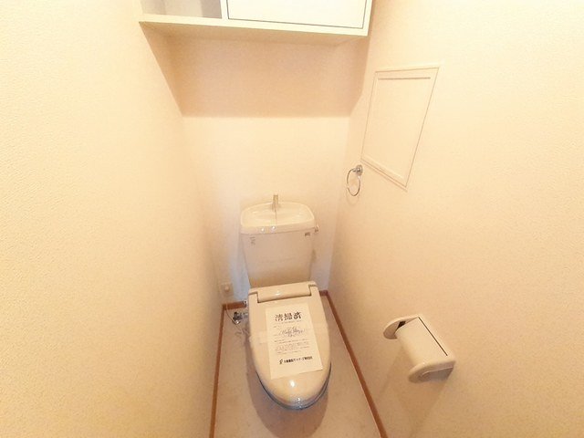 トイレ　コンパクトで使いやすいトイレです