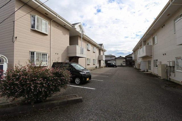 駐車場　駐車場があります