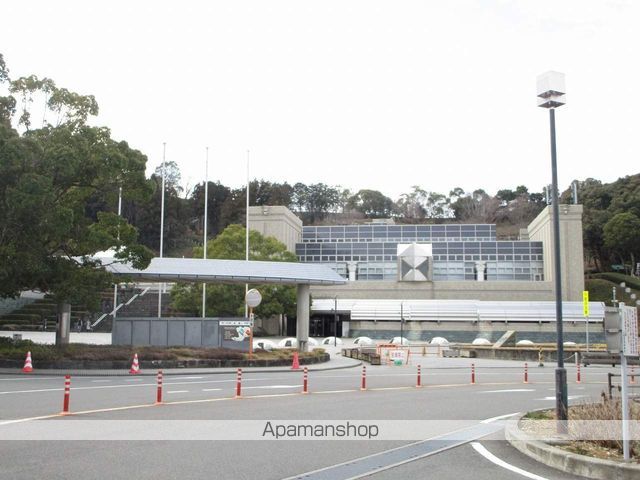 図書館　徳島県立図書館（図書館）まで1342m