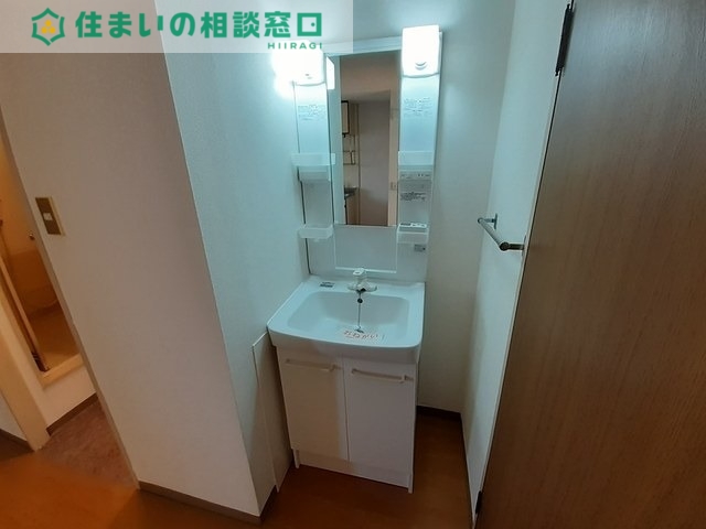 洗面設備　同型