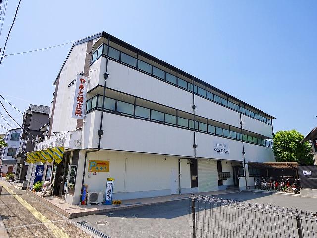 建物外観　外観は落ち着いています