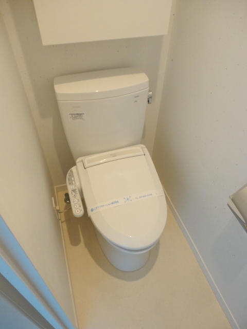 トイレ　★温水洗浄便座付きのトイレです★