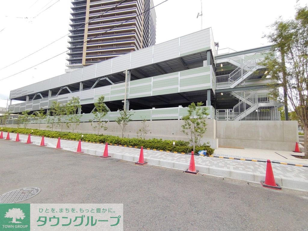 駐車場　駐車場