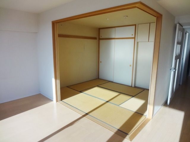 その他部屋・スペース　★５．５帖の和室スペースです★