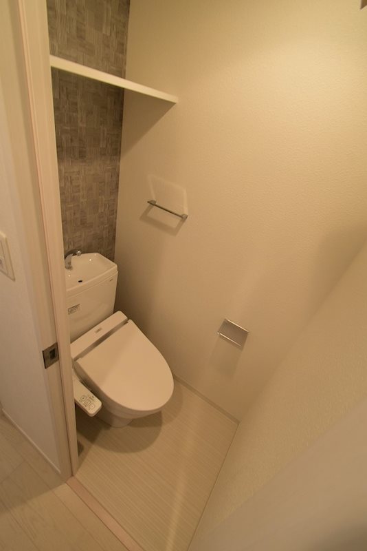トイレ　同施工会社の同仕様写真です。