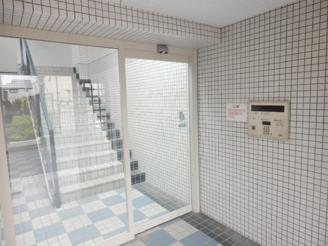 エントランス　オートロック